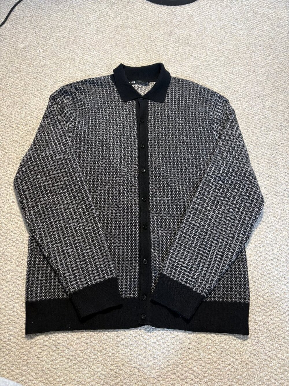 H&M Diamond Pattern Button-Up Polo Shirt - Black & Gray